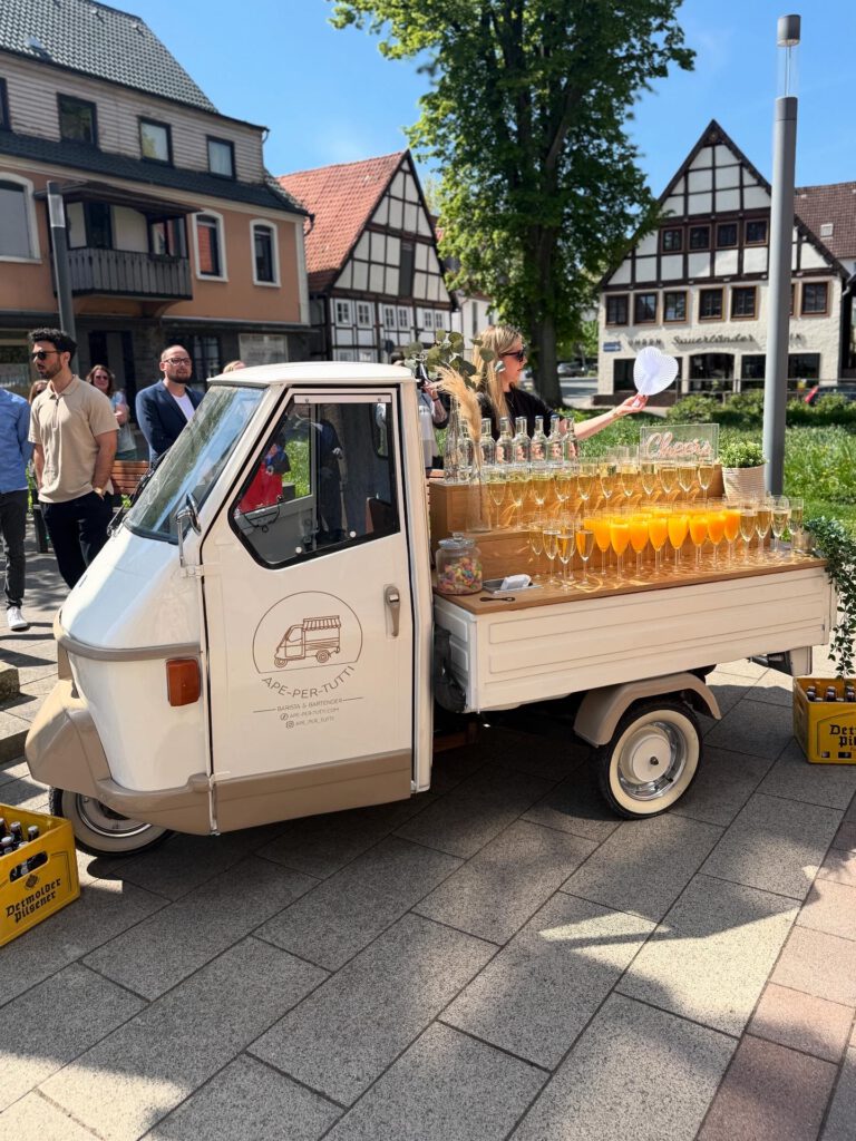 Piaggio Ape Sektempfang