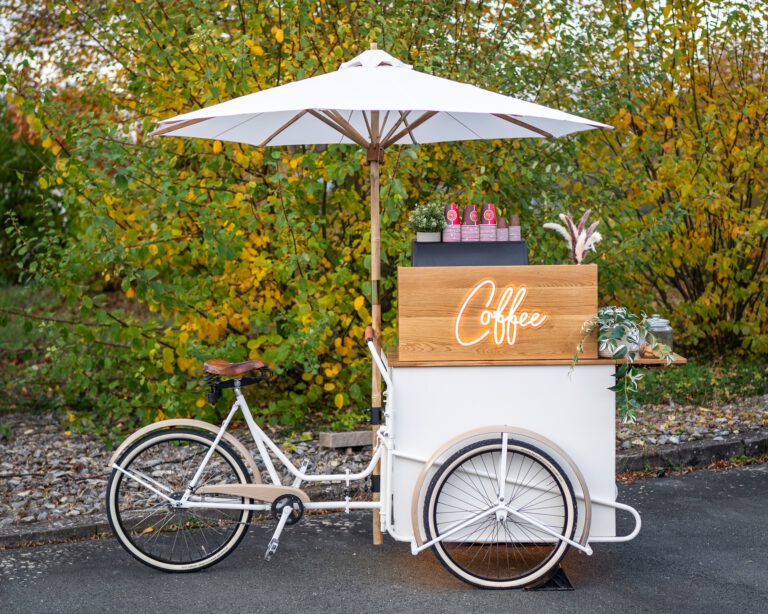 Coffeebike. Piaggio Ape, Lastenfahrrad, Hochzeit; Messe, Standesamt, Kaffee Catering, Barista, Siebträger, Messe, Firmenfeier